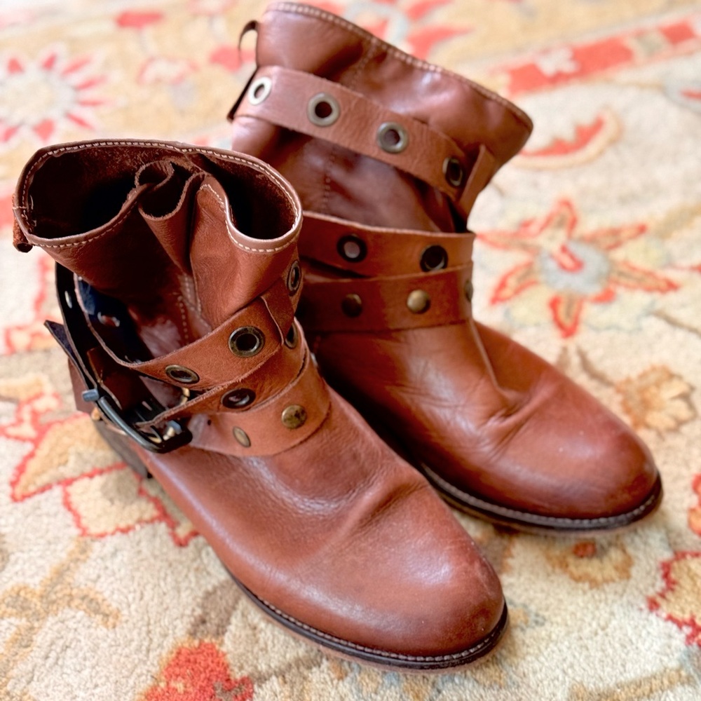 REAL LEATHER slouchy Ankle Boots with Straps